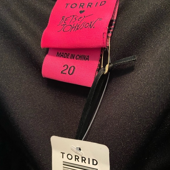 Torrid’s Betsy Johnson Black Leopard Skater Mid Dress - Picture 3 of 5